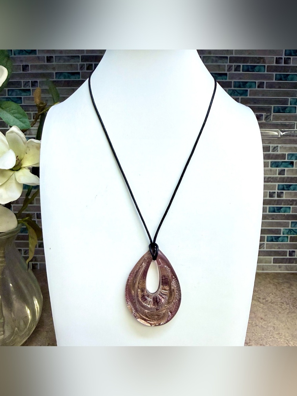 Murano Style Blown Art Glass Teardrop Pendant Necklace Pink Gold Shimmer